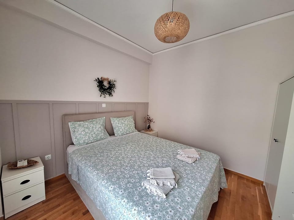 The Handcrafted Haven 2 min to Central Square Apartment in Peloponnese, Western Greece and the Ionian