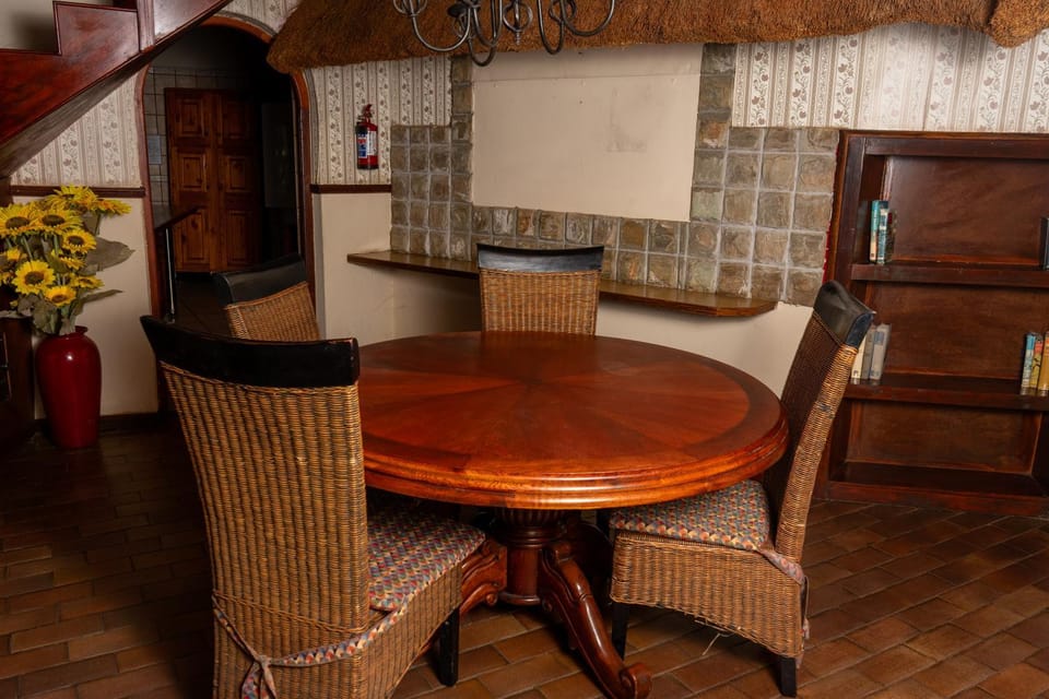 Manor House at Harties Lodge - Meerhof Chalet in Gauteng