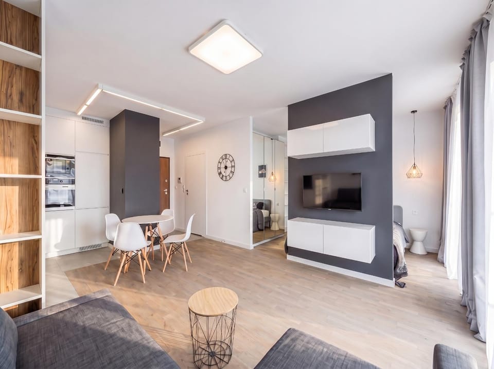 Communal lounge/ TV room, TV and multimedia, Living room, Seating area, Evening entertainment