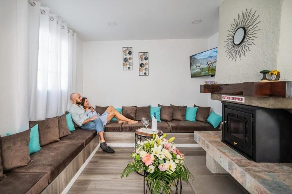 Property building, Living room