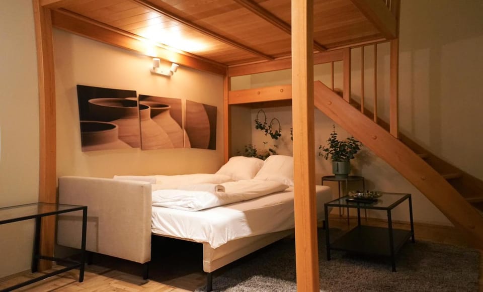 Property building, Bed, Photo of the whole room, Decorative detail, Bedroom