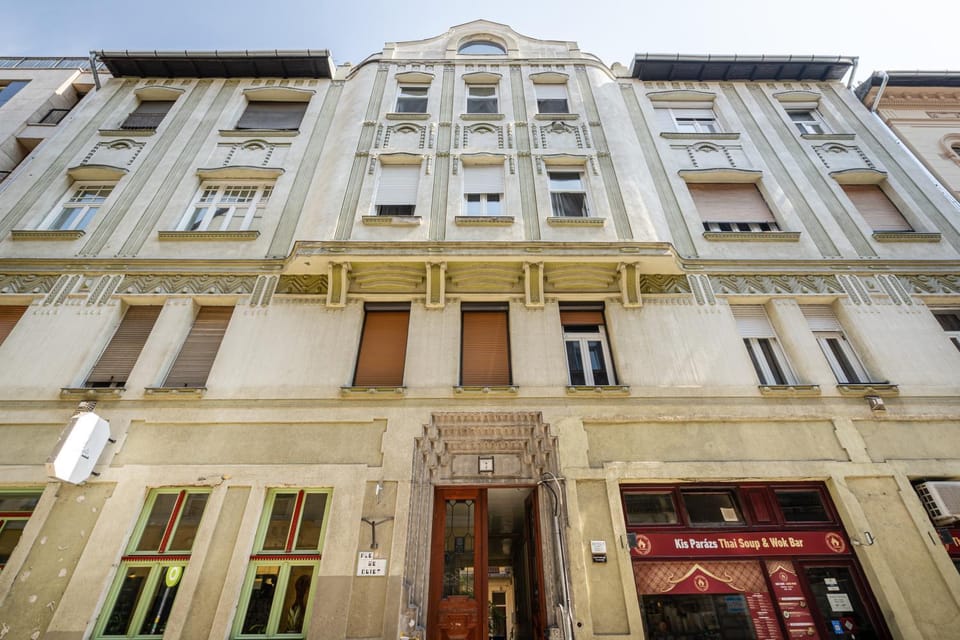Property building, Facade/entrance, Day, City view, Street view