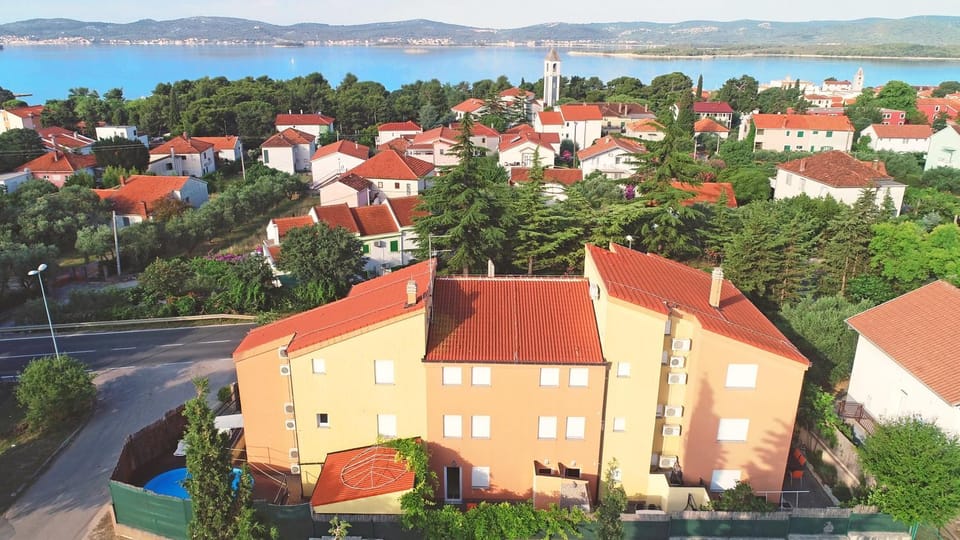 Bird's eye view, Landmark view, Sea view