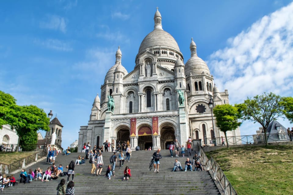 Nearby landmark, Landmark view, Location