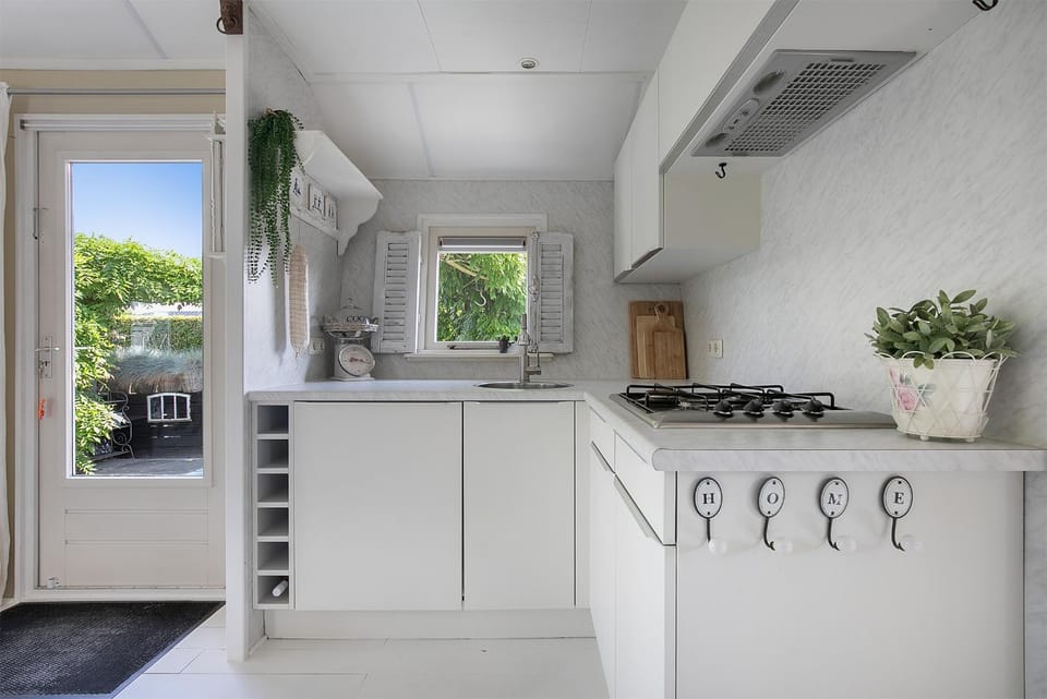 Kitchen or kitchenette, stove