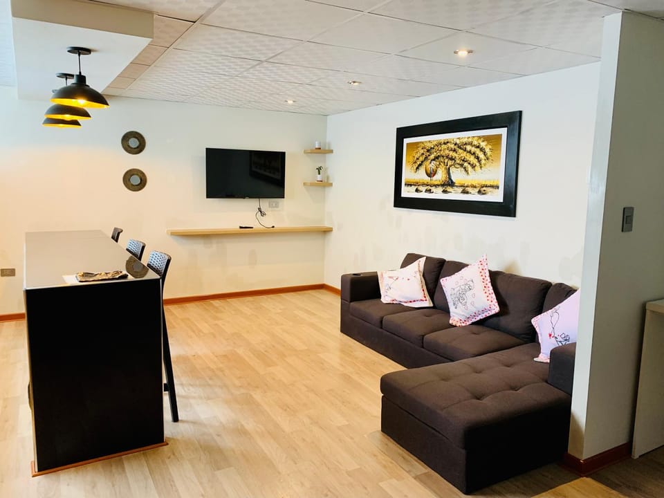 Apartamentos WANCA SUITES para 4, 5 y 6 huéspedes cochera muy cerca al Centro Apartment in Huancayo