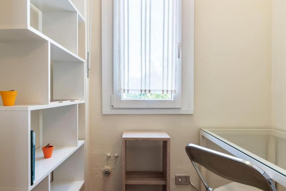Seating area, Bedroom