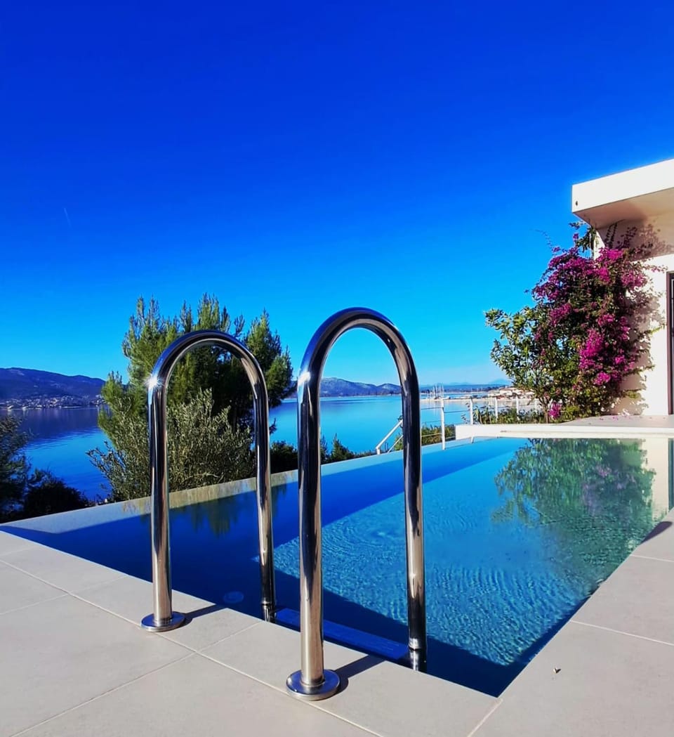 Villa Mare Stylish 3 Bedroom Central Villa With Private Pool Villa in Peloponnese, Western Greece and the Ionian