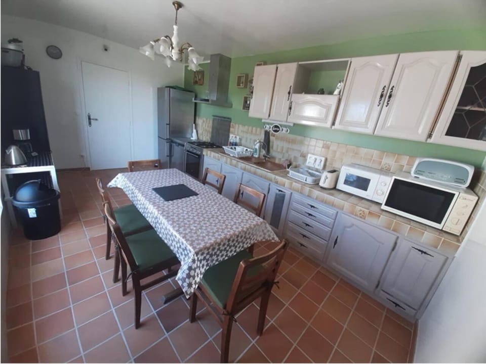 dishwasher, microwave, oven, stove, toaster