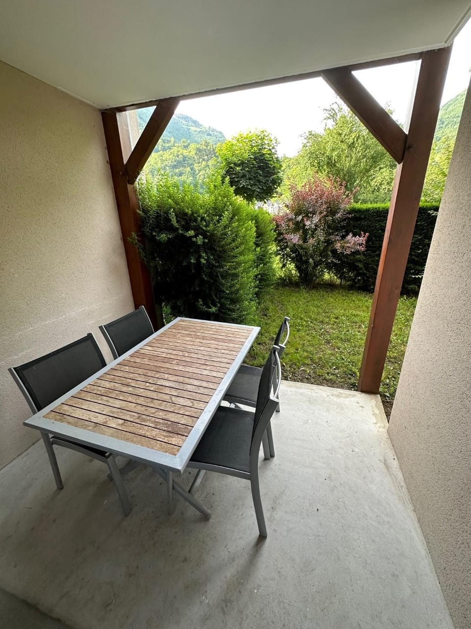 Appartement T3 avec jardin et piscine - Luz Saint Sauveur, Val de Roland Apartment in Luz-Saint-Sauveur