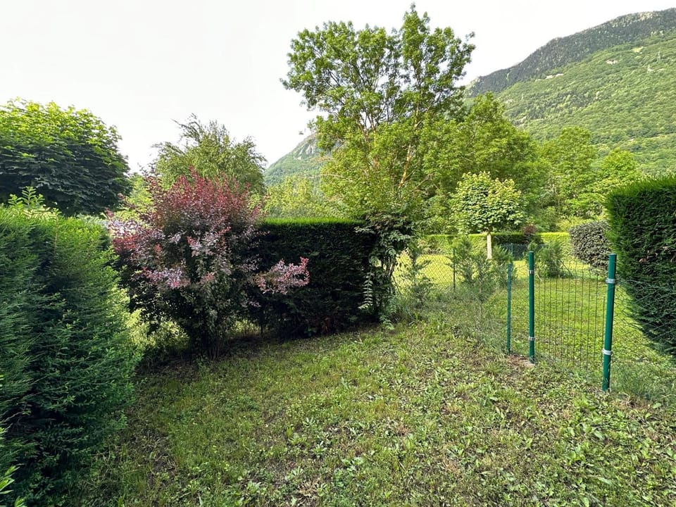 Appartement T3 avec jardin et piscine - Luz Saint Sauveur, Val de Roland Apartment in Luz-Saint-Sauveur