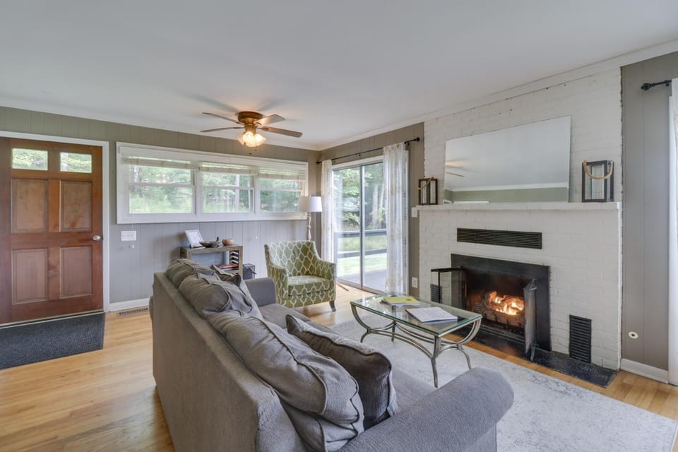 Quiet Charlottesville Hideaway in Baileys Retreat! House in Shenandoah Valley