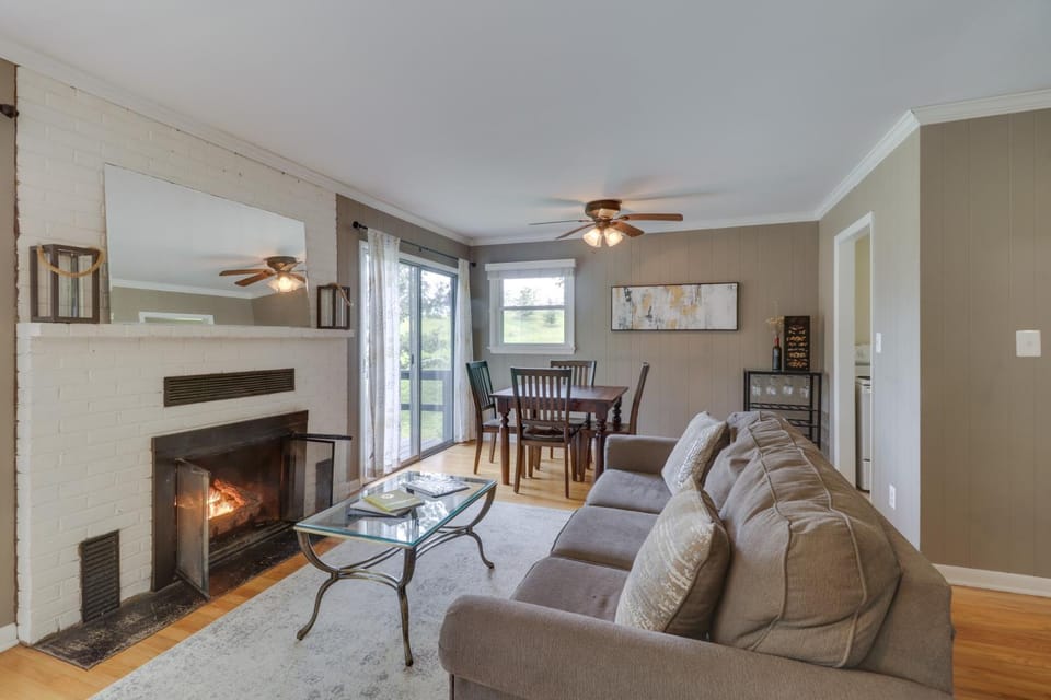Quiet Charlottesville Hideaway in Baileys Retreat! House in Shenandoah Valley