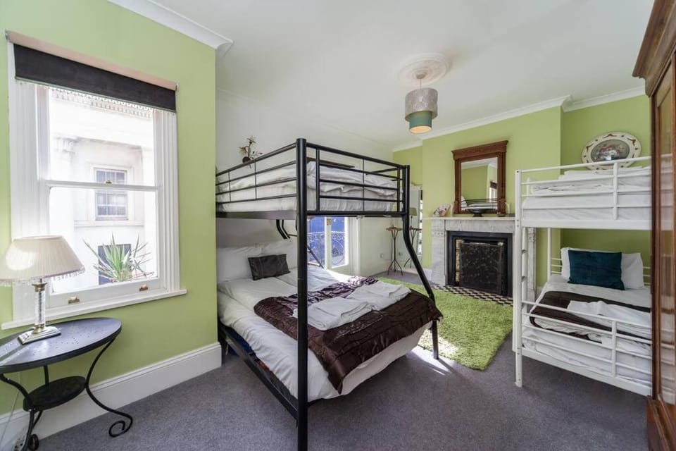 Bed, Photo of the whole room, Bedroom, bunk bed