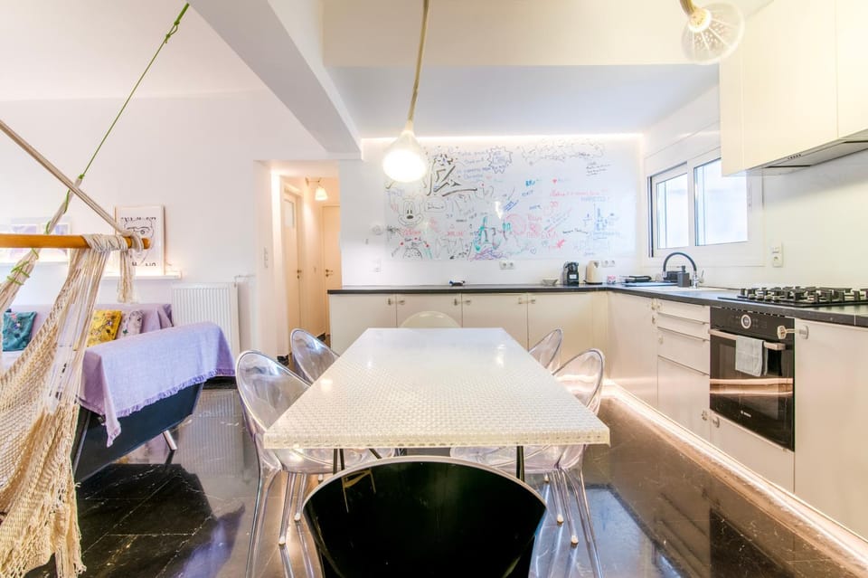 A35 Posh Live like a local Exarchia & Kolonaki Apartment in Athens