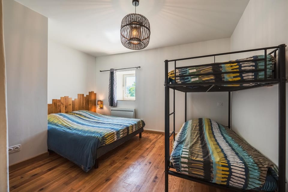Bed, Photo of the whole room, Bedroom, bunk bed, wardrobe