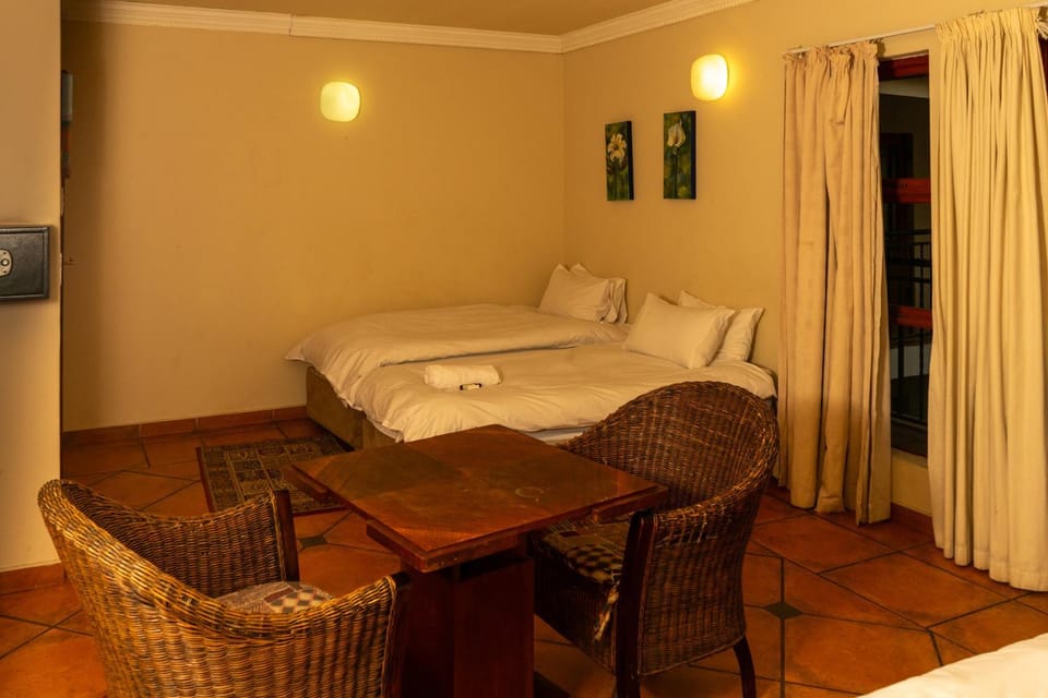 Harties Lodge - Meerhof Bay View 7 Family Room Apartment in Gauteng