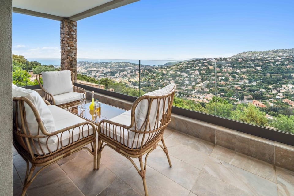 Natural landscape, View (from property/room), Balcony/Terrace, Mountain view