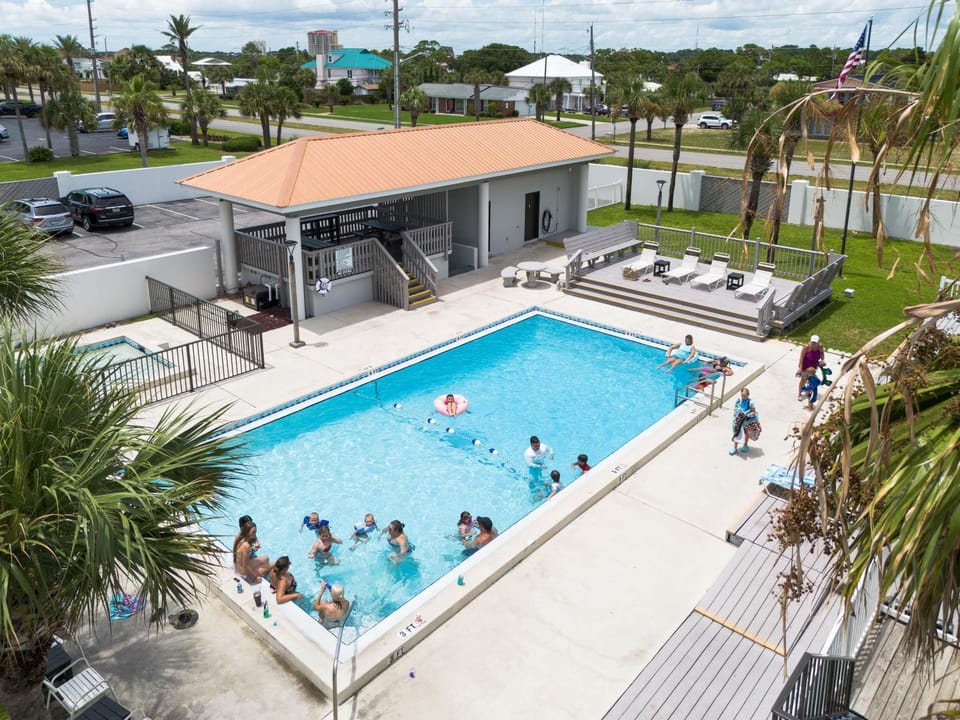 Surf Dweller 202 - Emerald Shores House in Okaloosa Island