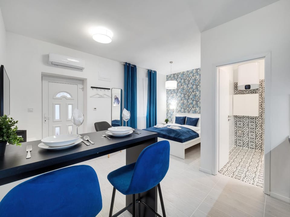 Central and New apartment with AC Apartment in Budapest