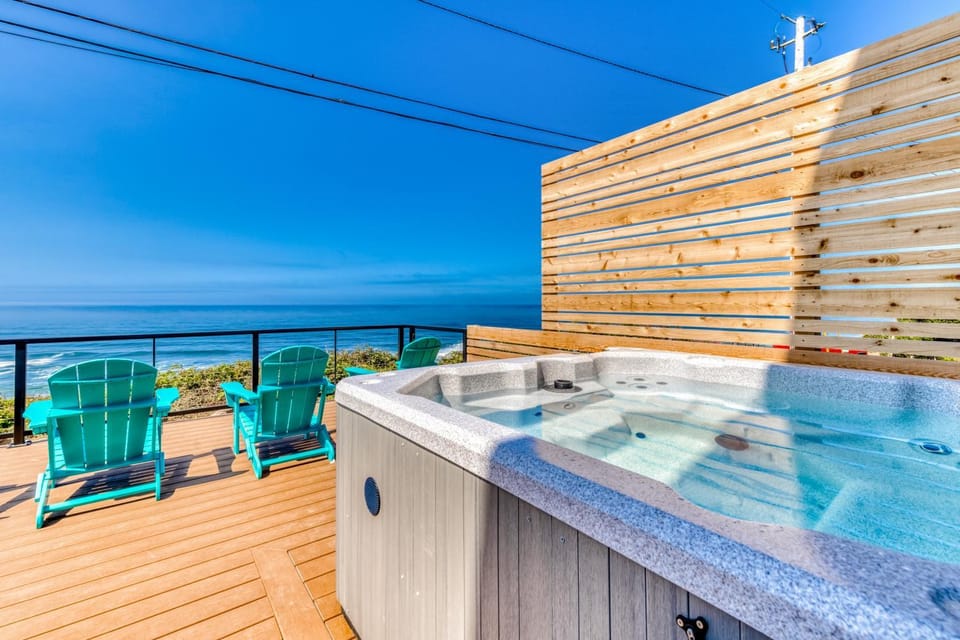 Oceanfront Retreat House in Lincoln City