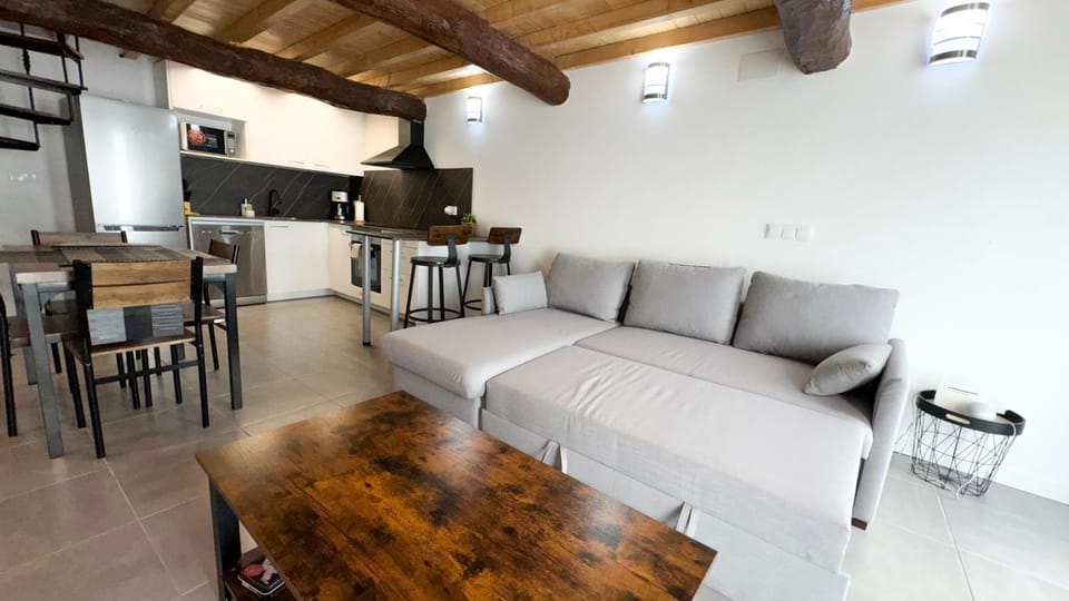 Communal lounge/ TV room, TV and multimedia