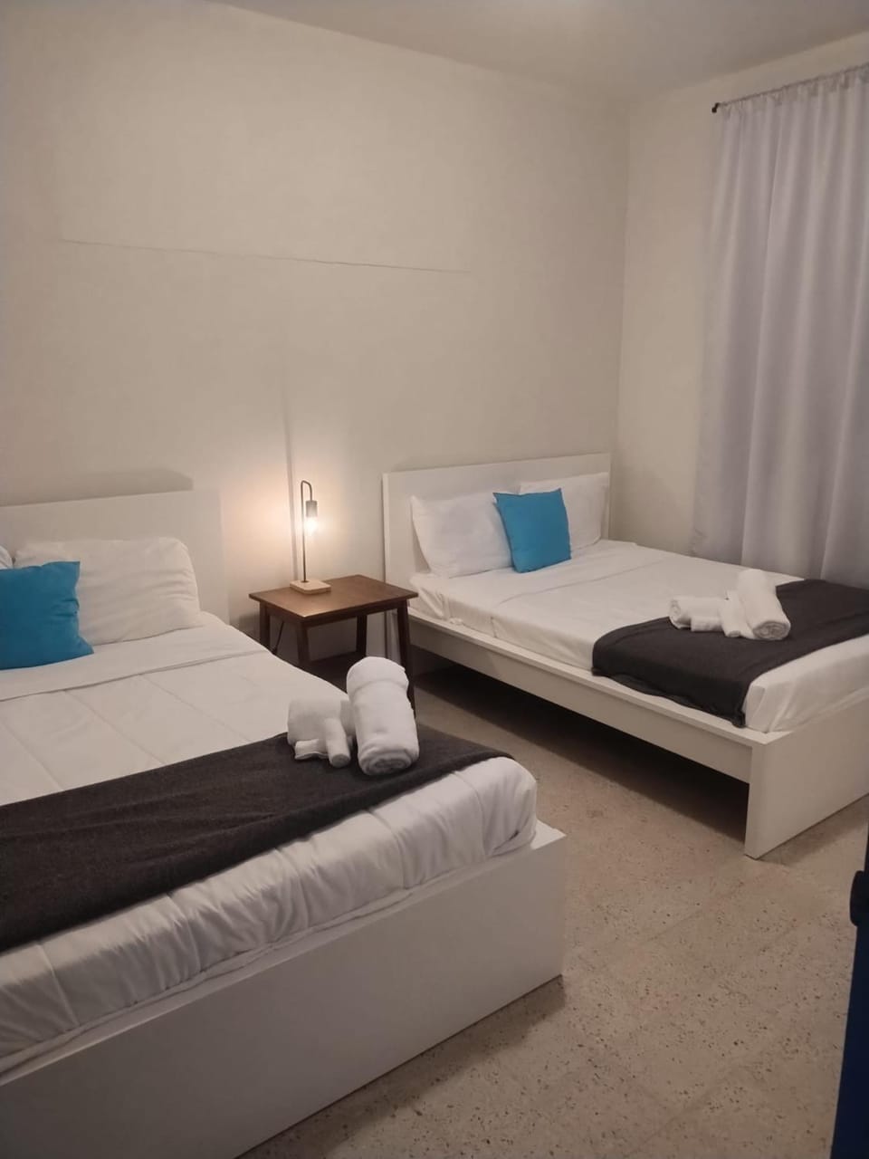 4BR Walk to Condado Beach Wifi & Parking Apartment in San Juan