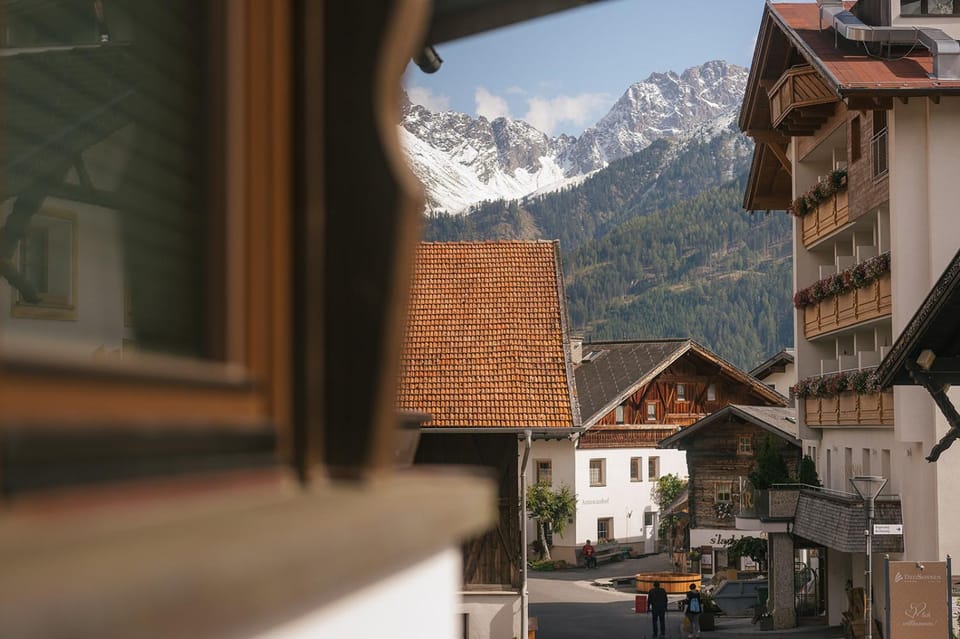View (from property/room), Mountain view