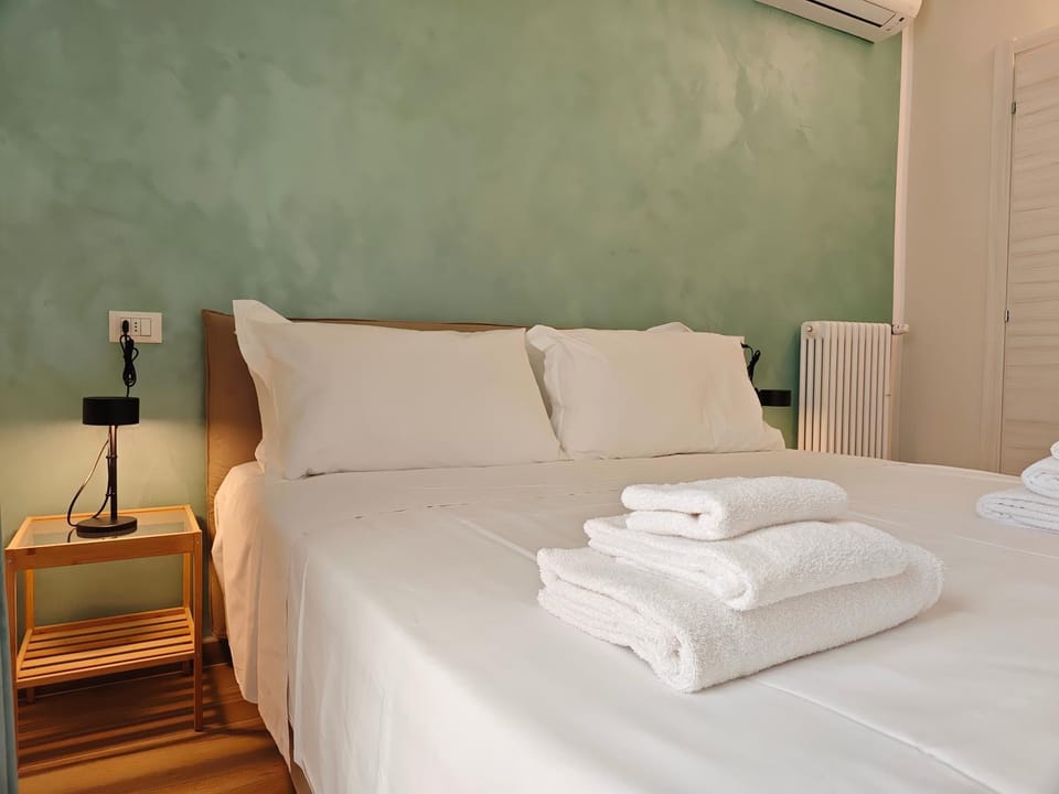 Hostdomus - Casa Liberty Apartment in Turin