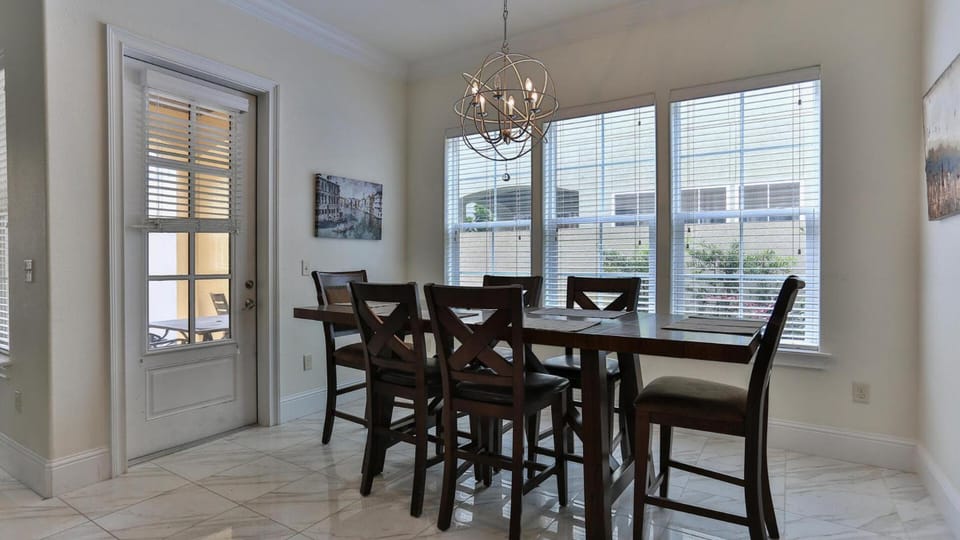 Playa Blanca - Steps to the beach Sleeps 14 has community pool House in Miramar Beach
