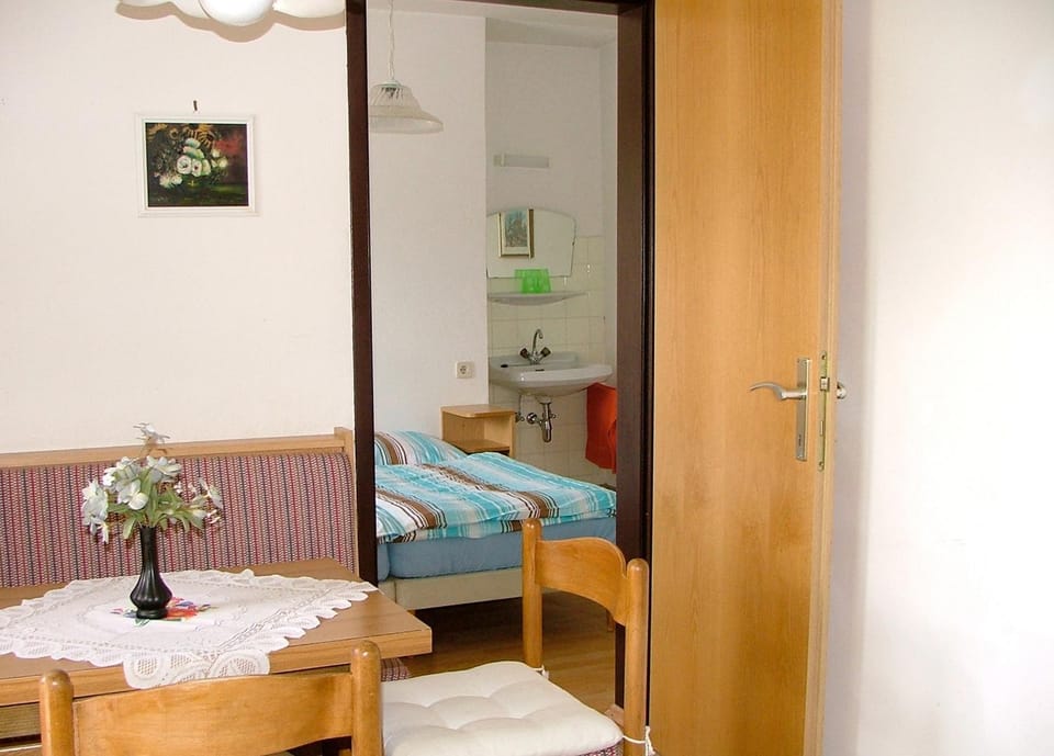 Pension Weiss Apartment in Villach