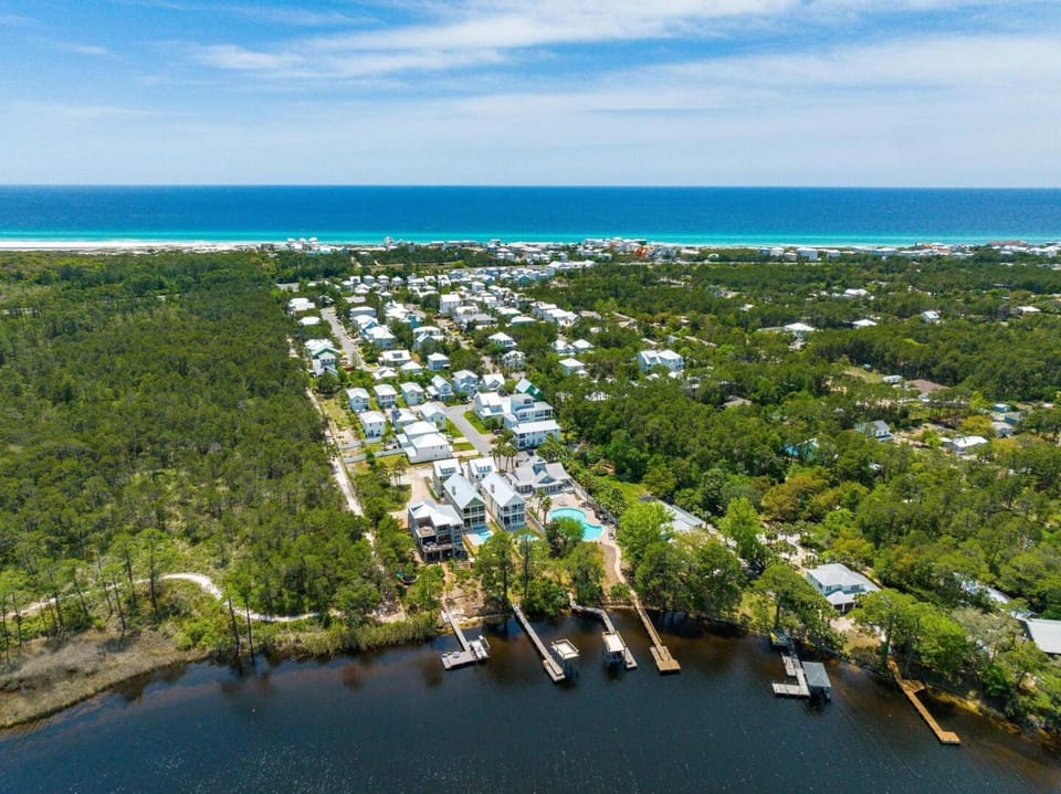 Nearby landmark, Restaurant/places to eat, Communal lounge/ TV room, Day, People, People, People, Neighbourhood, Natural landscape, Activities, Activities, Bird's eye view, BBQ facilities, Billiard, Bowling, Children play ground, Darts, Fishing, Fishing, Game Room, Garden, Golfcourse, Karaoke, Minigolf, Nightclub / DJ, Snorkeling, Balcony/Terrace, Spa and wellness centre/facilities, Fitness centre/facilities, Other, Other, Beach, Beach, Aqua park, Tennis court, Windsurfing, Canoeing, Canoeing, Hiking, Cycling, Cycling, Diving, Evening entertainment, Animals, Pets, Guests, Guests, Guests, City view, Garden view, Lake view, Sea view, Area and facilities, Area and facilities, Swimming pool, Swimming pool, Sports, Entertainment, Entertainment, children, children, children, young children, young children, young children, older children, older children, older children, group of guests, group of guests, group of guests, Family, Family, Family, hair dresser, locker, sunbed, sunbed, wedding, air conditioner