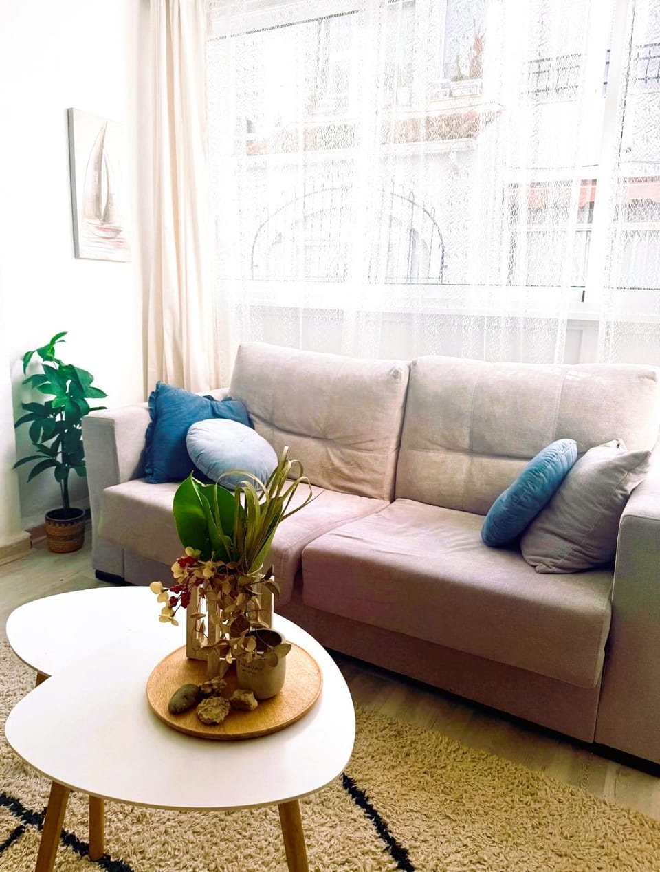 Living room, Seating area