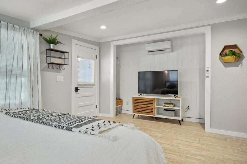 Downtown Studio 1 at Beer Ranch Project Inn Hotel in Wimberley