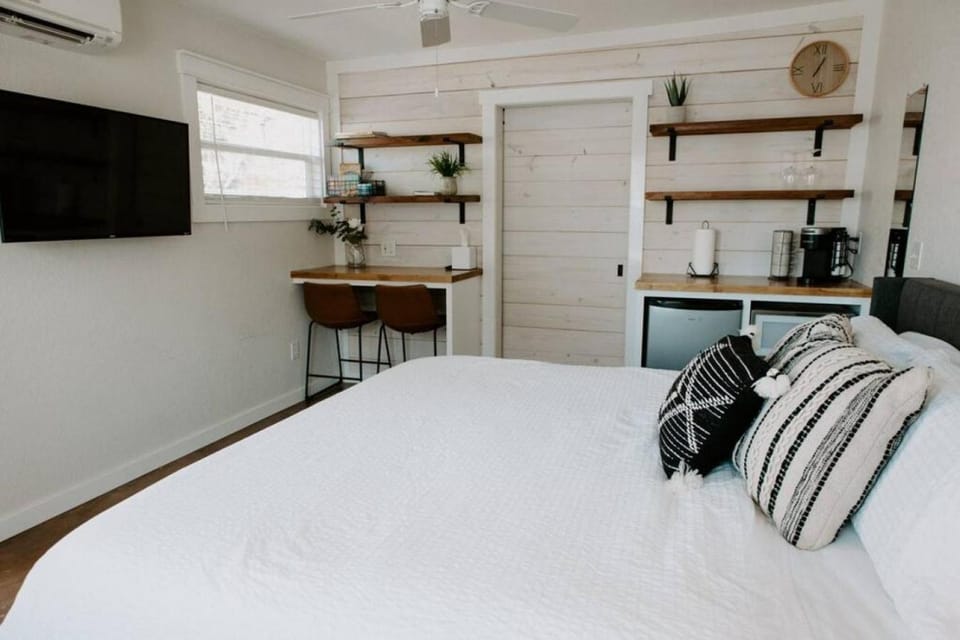 Downtown Studio 3 at Beer Ranch Project Inn Hotel in Wimberley