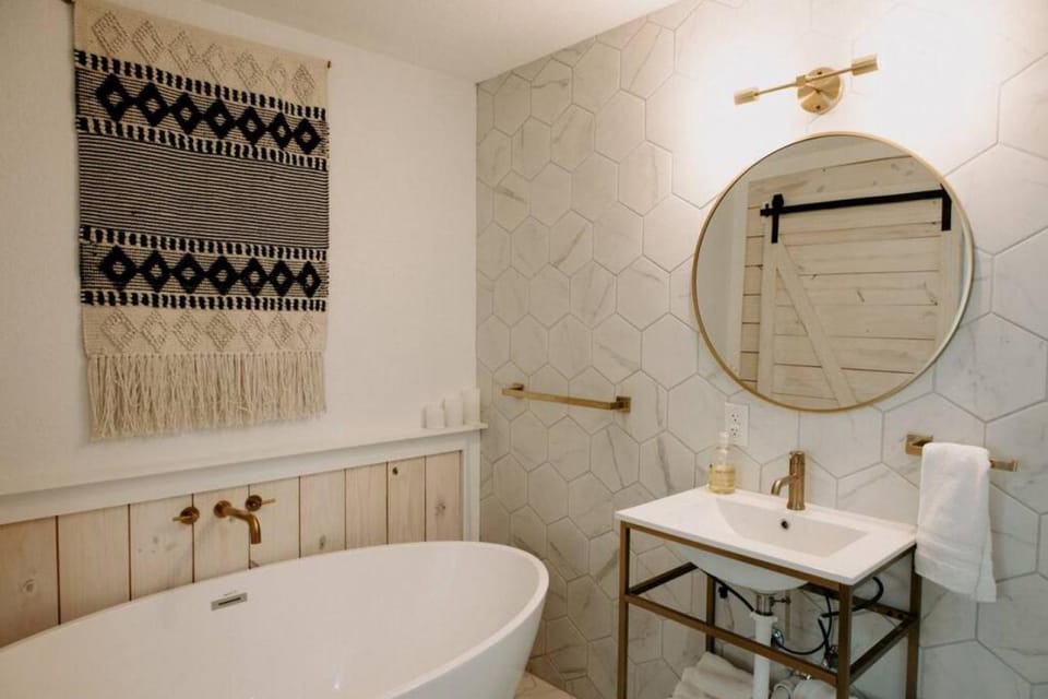 Toilet, Bathroom, Bath, towels