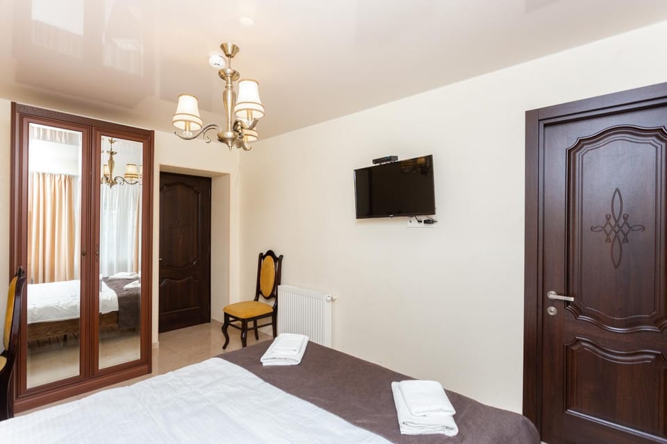 Prime location Apartment with Three Bedroom Apartment in Tbilisi, Georgia
