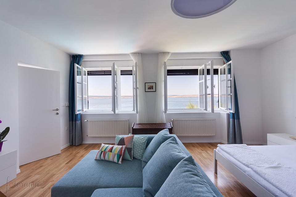 Living room, Bedroom