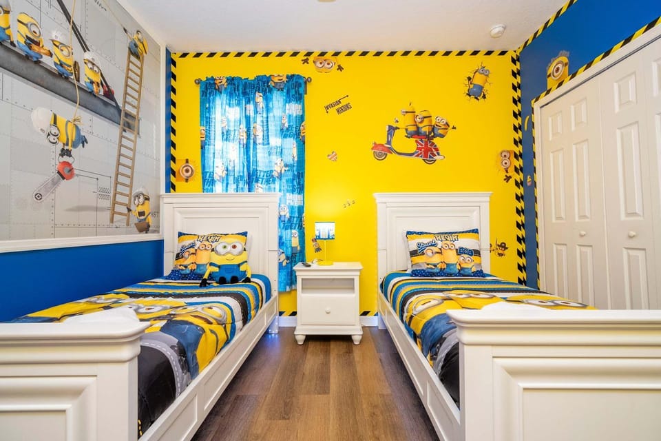 Bed, Photo of the whole room, Bedroom