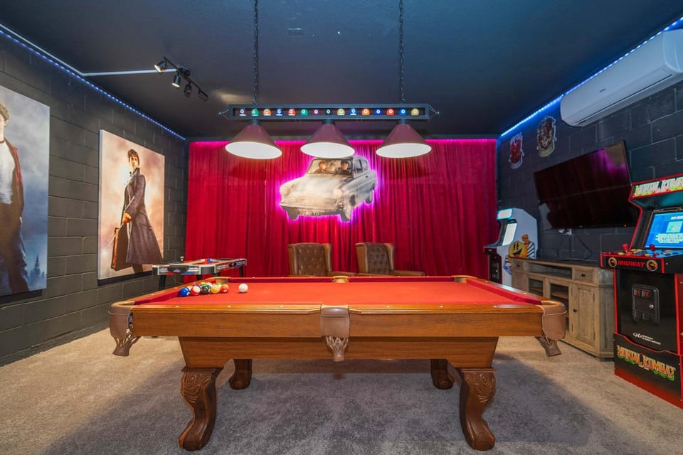 Billiard, Game Room, Evening entertainment