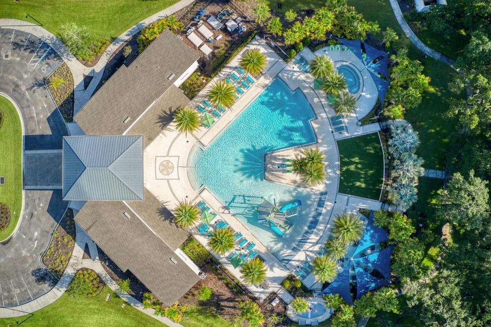Natural landscape, Garden view, Swimming pool