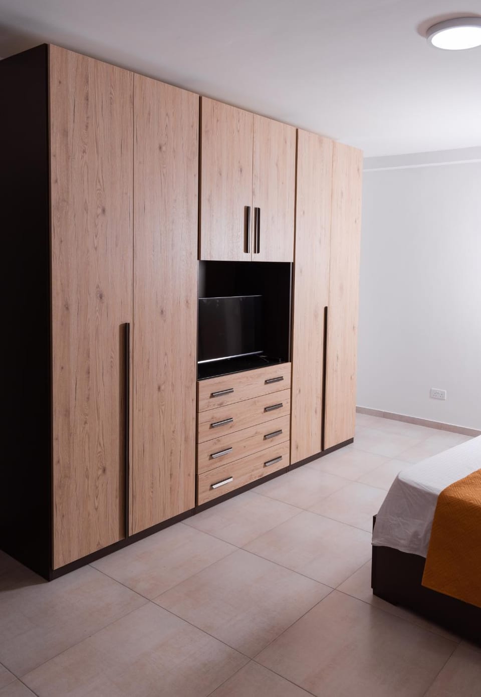Bedroom, wardrobe