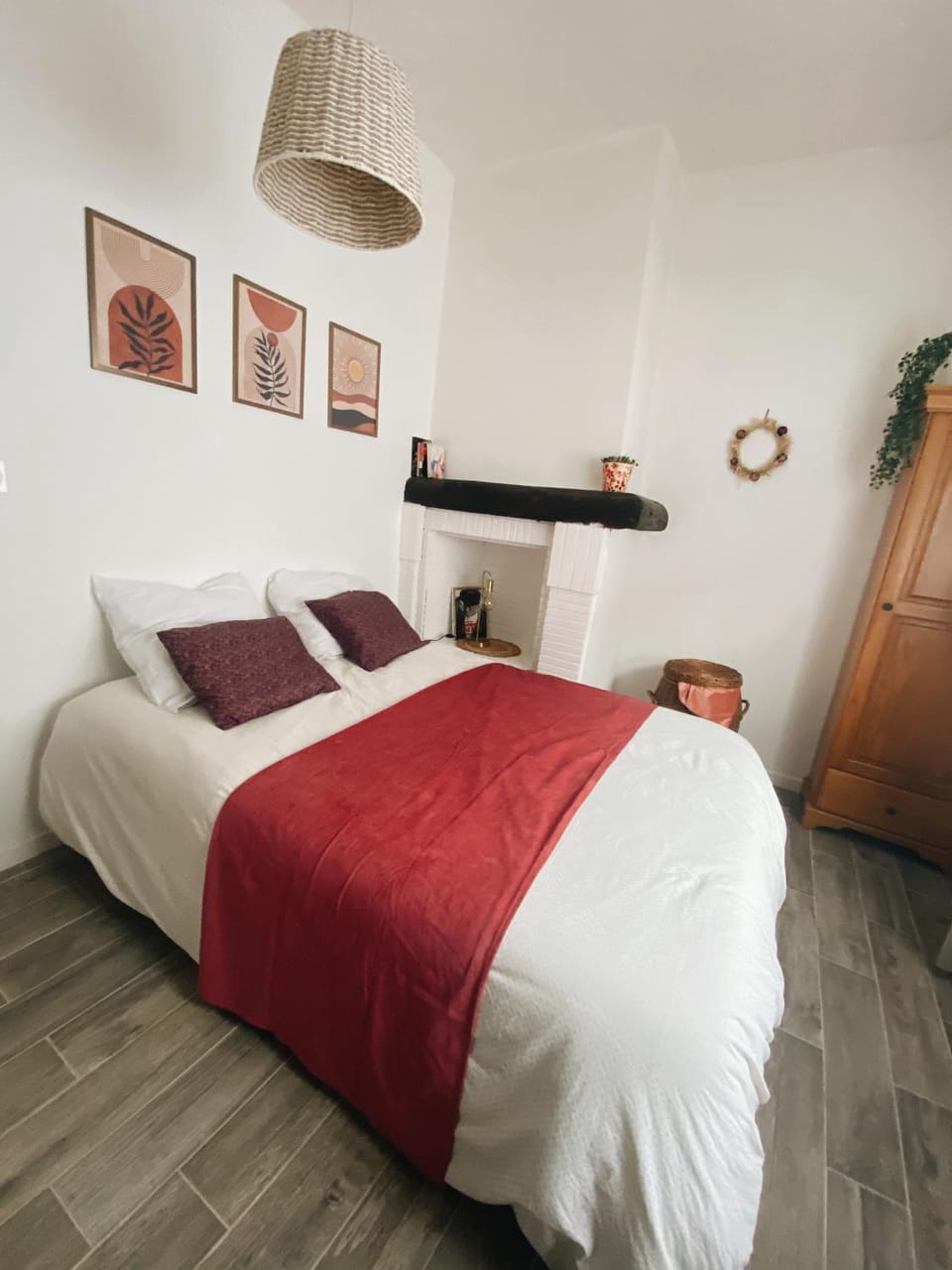 Shower, Toilet, Bedroom