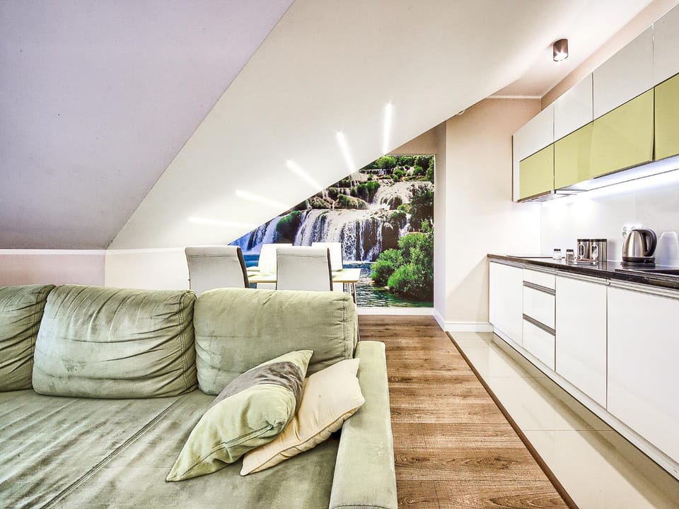 Kitchen or kitchenette, Living room