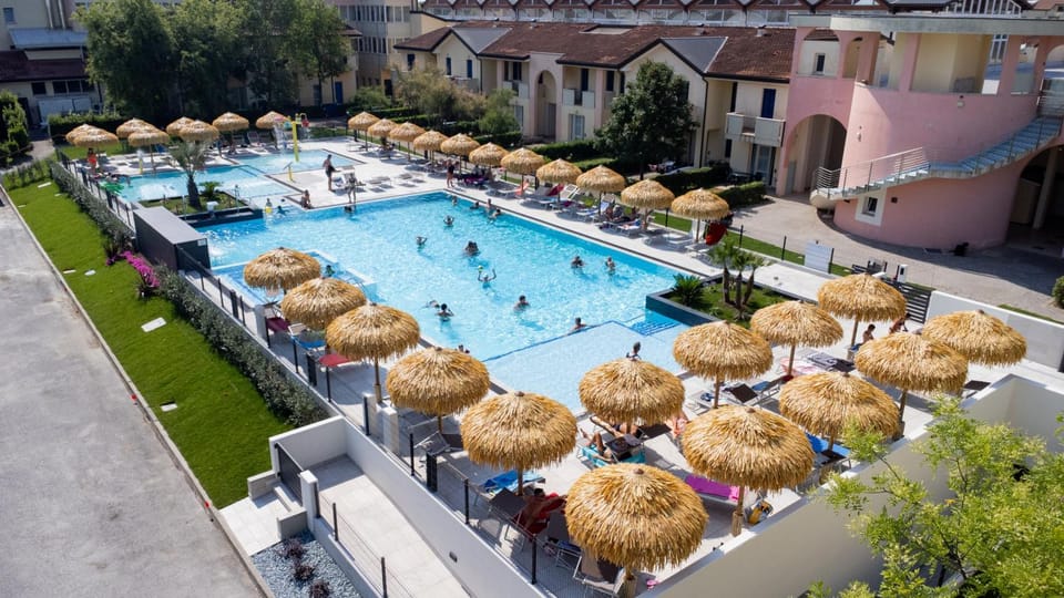 Property building, Swimming pool