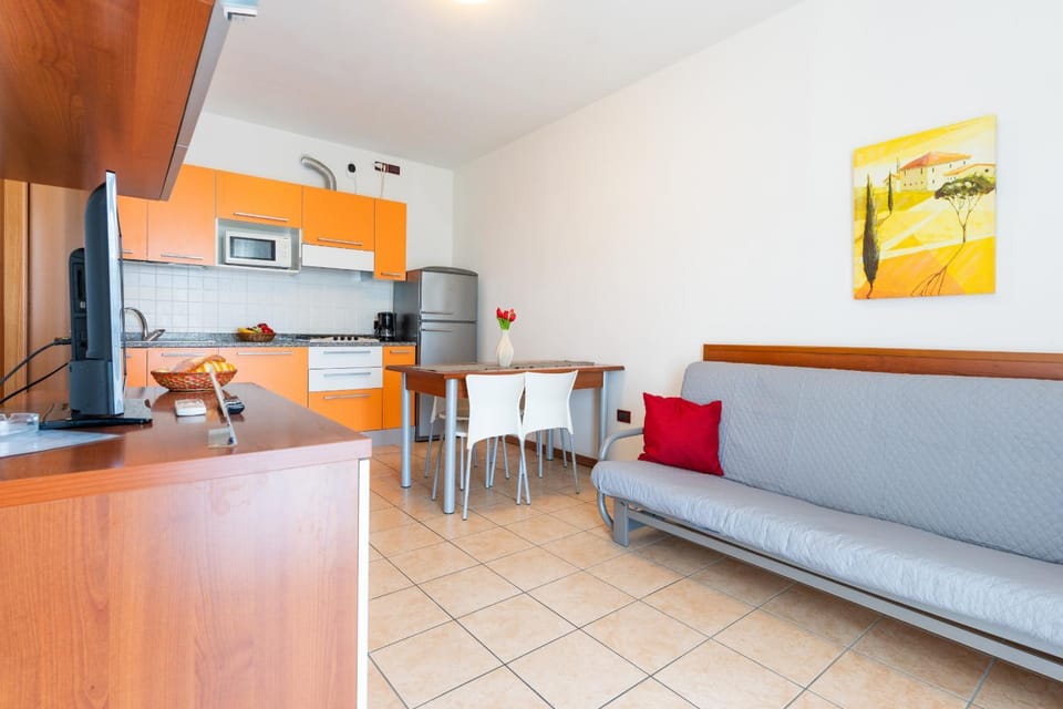 TV and multimedia, Kitchen or kitchenette