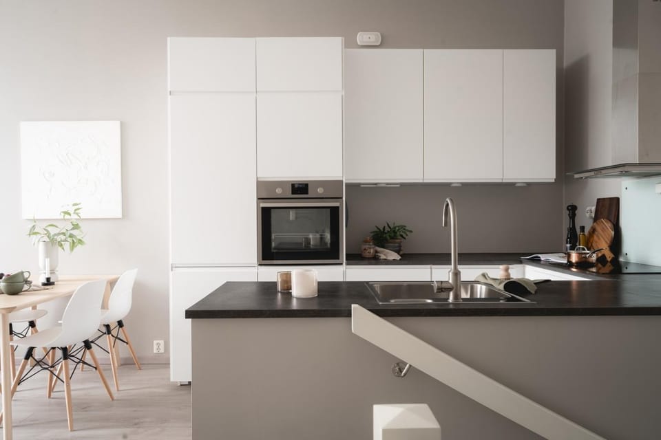 Kitchen or kitchenette, Dining area, dishwasher, minibar, pet friendly, stove