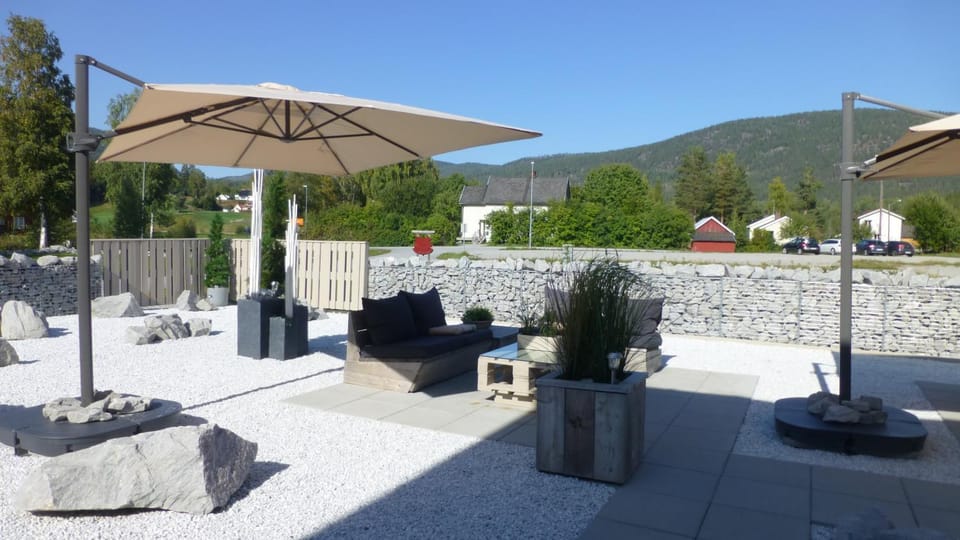 Garden, Balcony/Terrace