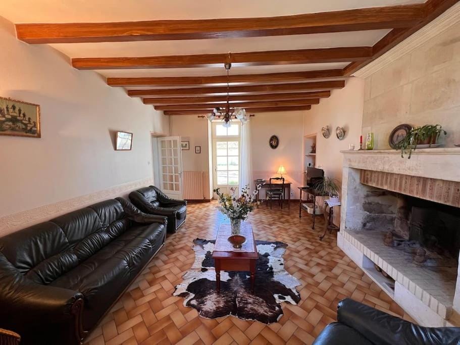 Living room, Seating area, flat iron