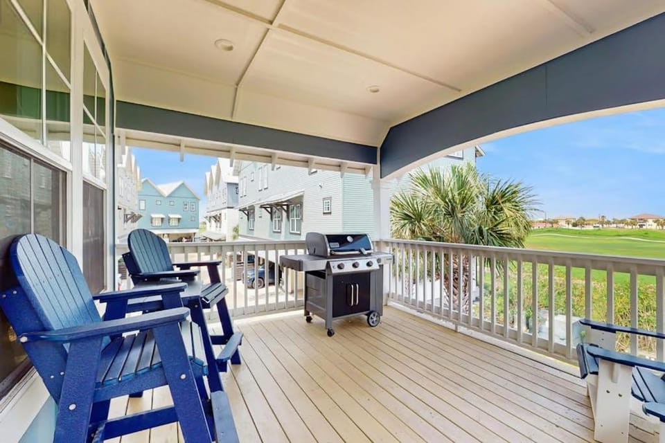 Palmilla Beach House Golf course Sunset and Bay views House in Port Aransas